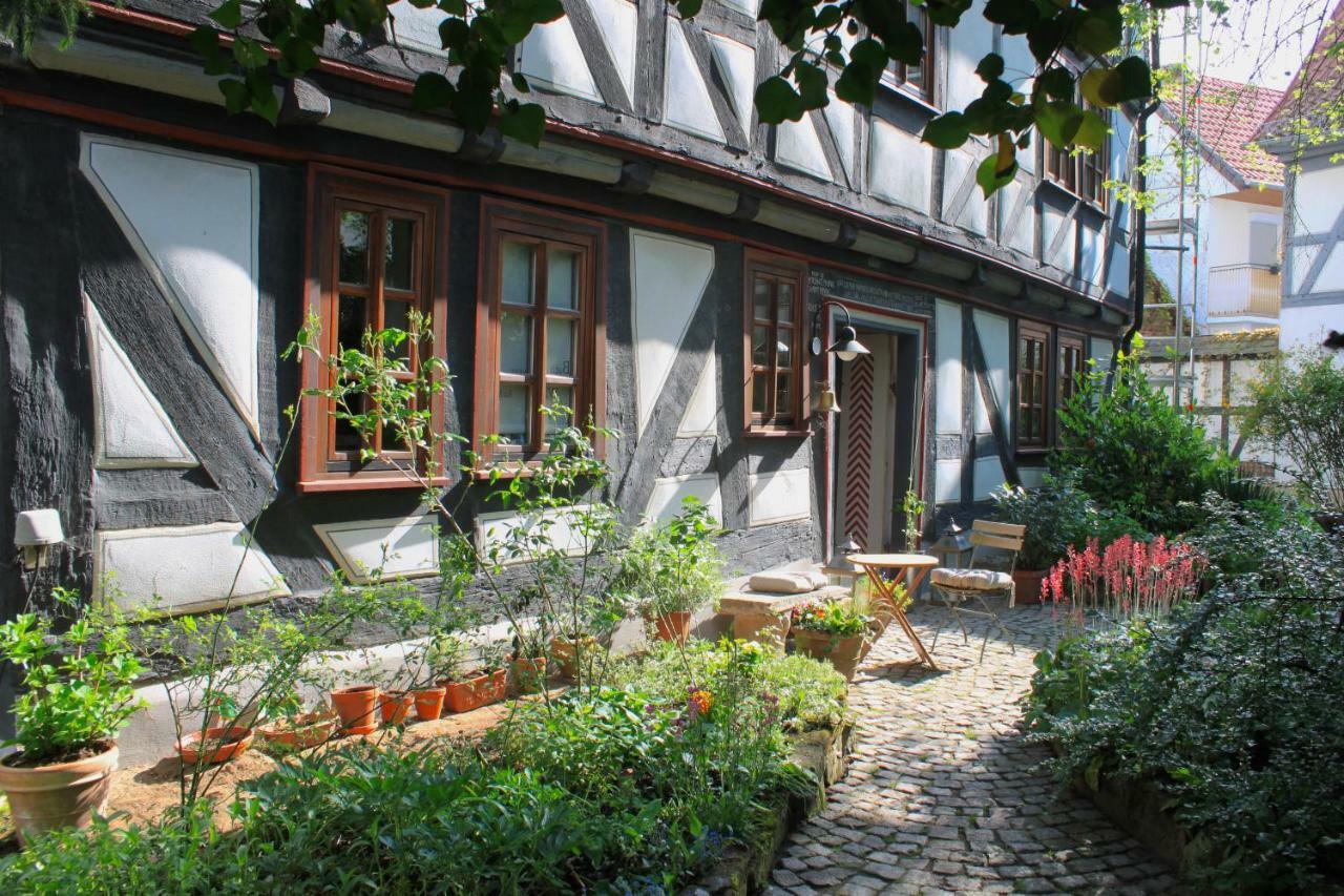 Alte Pfarre Gudensberg Apartment Exterior foto
